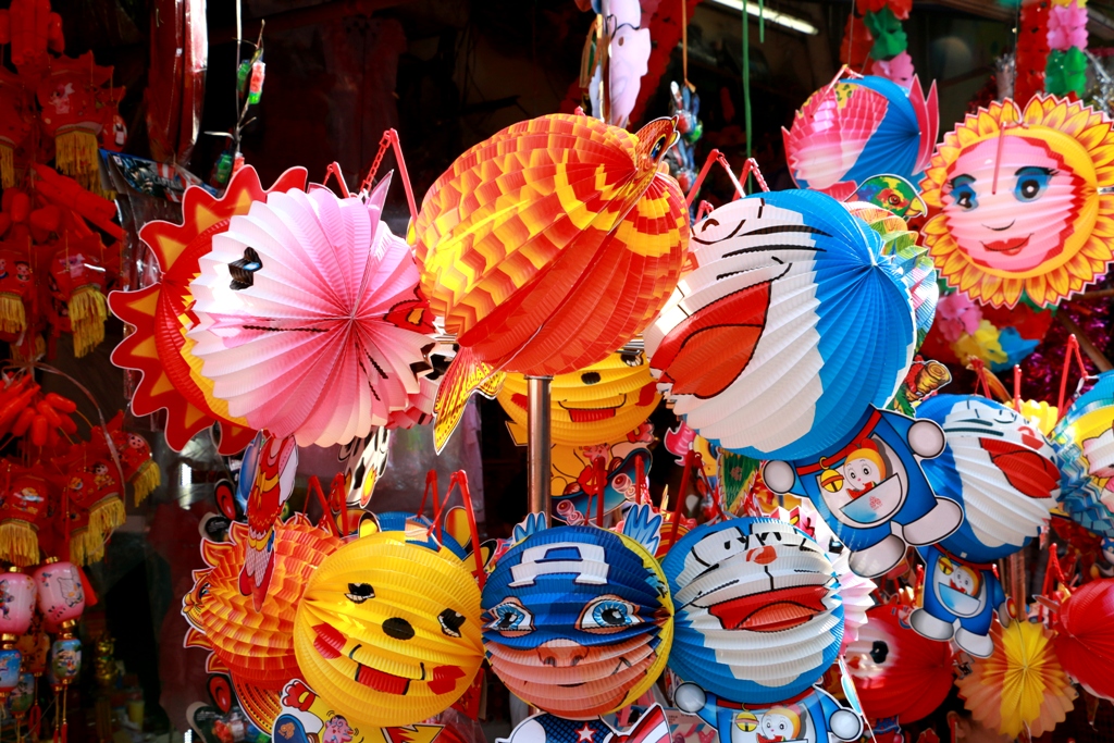 TET TRUNG THU (MID-AUTUMN FESTIVAL) IN VIETNAM