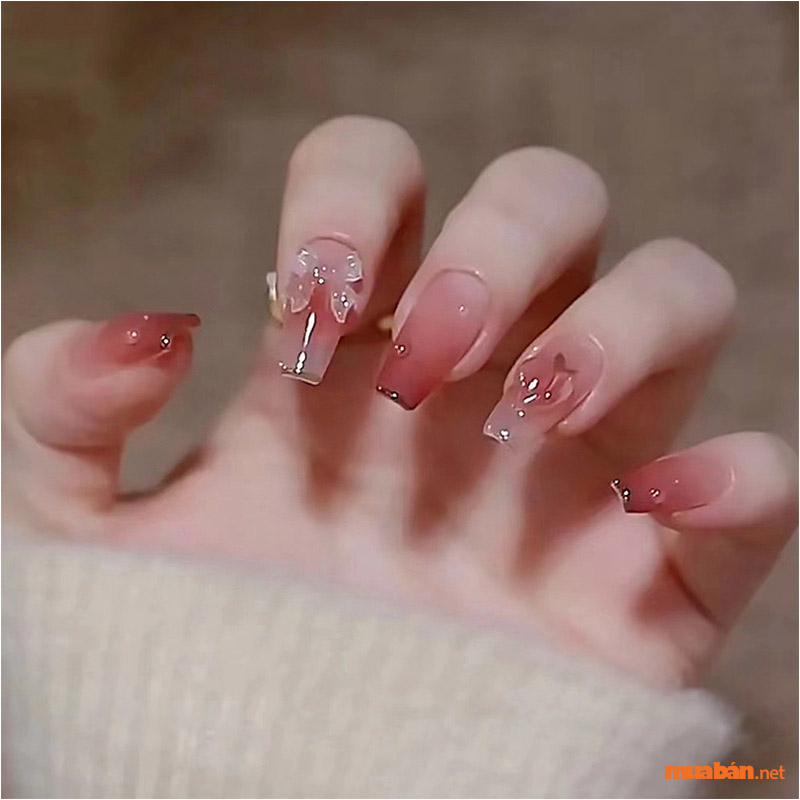 20+ Mẫu Nail Đơn Giản Nhẹ Nhàng Nhất Năm 2024